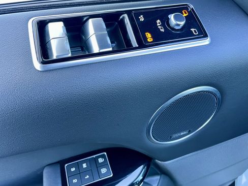 Certified 2022 Land Rover Range Rover Sport HSE Silver Edition image 11