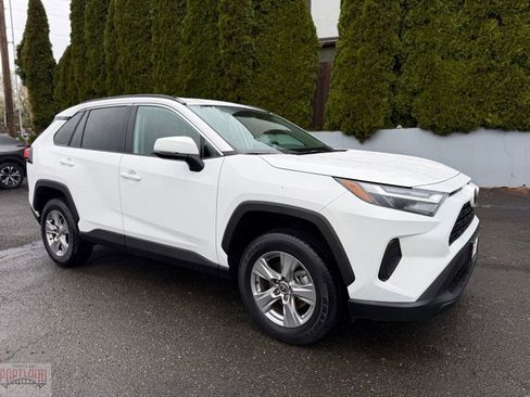 Certified 2025 Toyota RAV4 XLE image 1