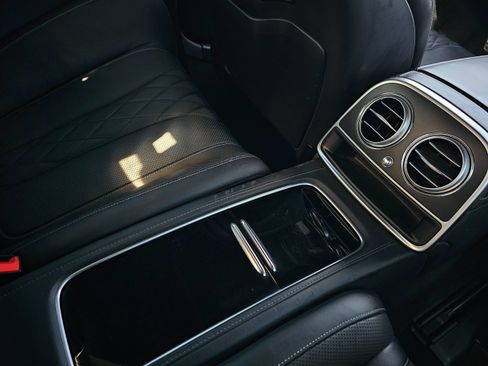 Used 2020 Mercedes-Benz S 560 4MATIC Coupe image 61