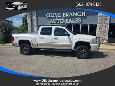 Used 2011 Chevrolet Silverado 1500 LTZ w/ LTZ White Diamond Edition AWD/4WD image 1