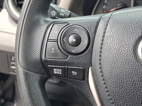 Used 2014 Toyota RAV4 LE AWD/4WD image 6