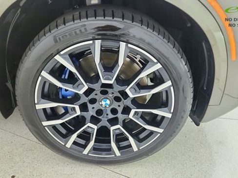 Used 2025 BMW X5 M60i AWD/4WD image 61