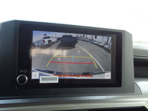 Used 2025 Toyota Tacoma SR5 AWD/4WD image 31