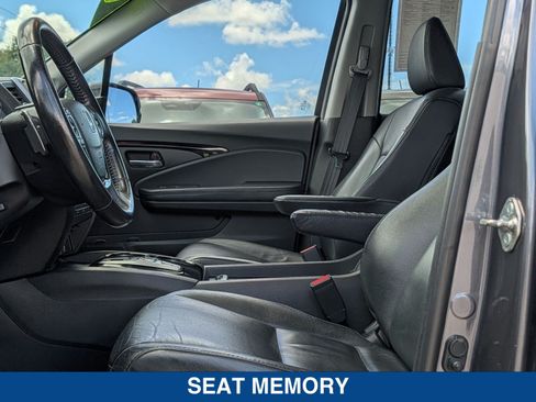 Used 2018 Honda Pilot Touring image 23