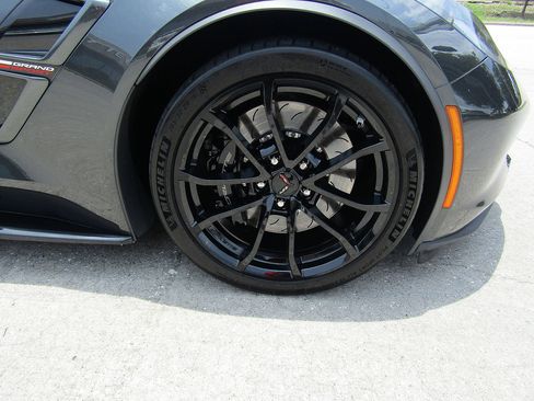 Used 2018 Chevrolet Corvette Grand Sport RWD image 22