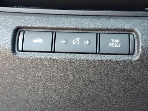 Certified 2021 Nissan Altima 2.5 SR image 29