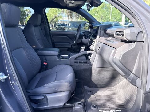 Used 2024 Toyota Tacoma SR5 w/ SR5 Upgrade Package image 17