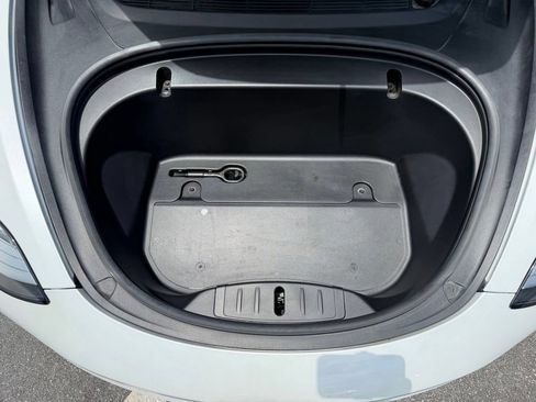 Used 2020 Tesla Model 3 Standard Range Plus RWD image 6