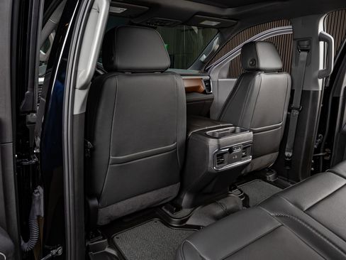 Used 2025 GMC Sierra 1500 Denali w/ Denali Reserve Package image 30