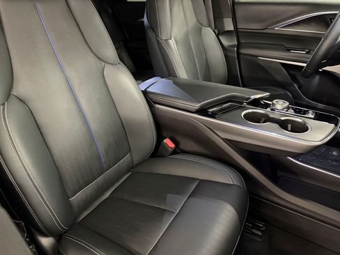 Certified 2024 Cadillac Lyriq Sport w/ LPO, Floor Liner Package AWD/4WD image 41