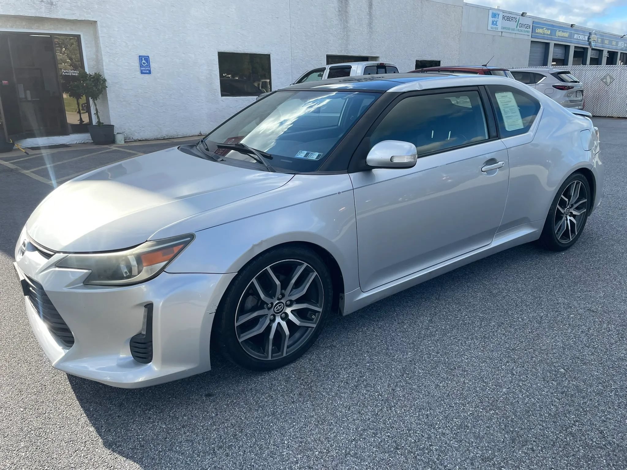 Used 2014 Scion tC FWD image 4