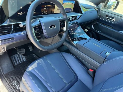 Certified 2026 INFINITI QX80 4WD w/ Sport Exterior Package image 16