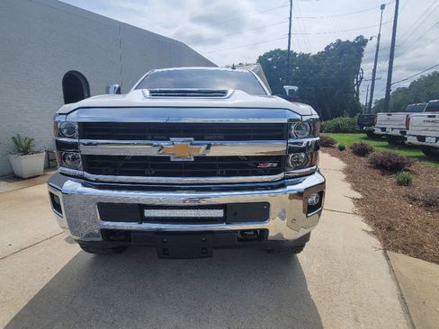 Used 2017 Chevrolet Silverado 2500 LTZ w/ Duramax Plus Package AWD/4WD image 2