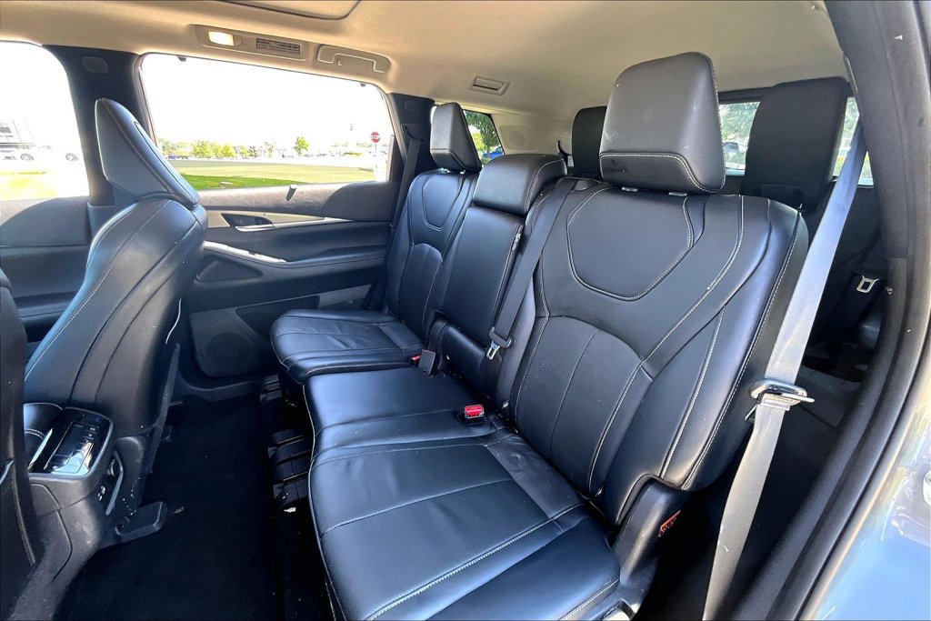Certified 2023 INFINITI QX60 Luxe w/ Cargo Package AWD/4WD image 32