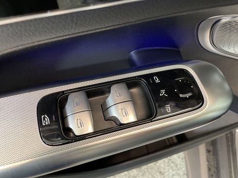 Certified 2025 Mercedes-Benz GLC 300 image 19