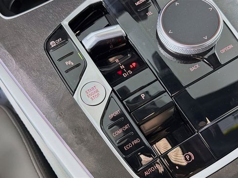 New 2026 BMW X5 sDrive40i w/ Premium Package RWD image 17