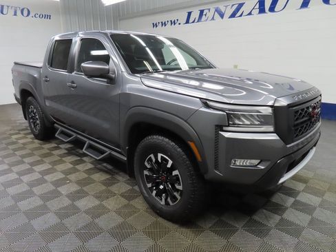 Used 2023 Nissan Frontier PRO-4X image 3