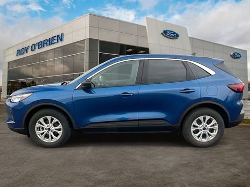 Certified 2023 Ford Escape Active image 2