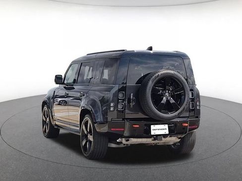 Used 2024 Land Rover Defender 110 X AWD/4WD image 7