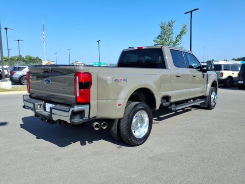 Used 2026 Ford F450 Lariat AWD/4WD image 3