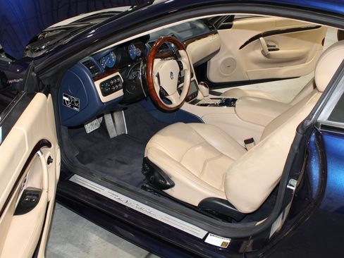 Used 2012 Maserati GranTurismo S RWD image 6