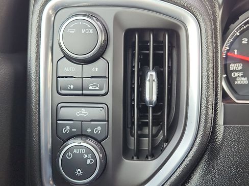 Used 2020 Chevrolet Silverado 1500 LT w/ Texas Edition AWD/4WD image 16