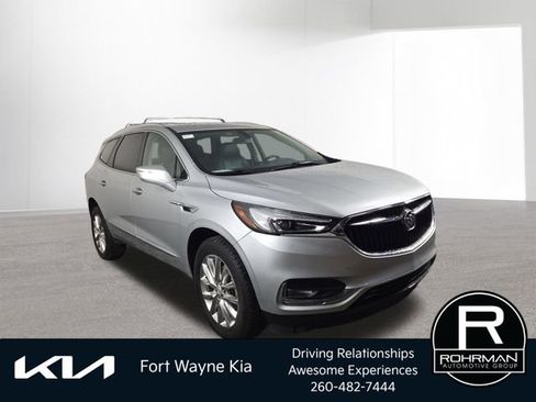 Used 2019 Buick Enclave Essence FWD image 4