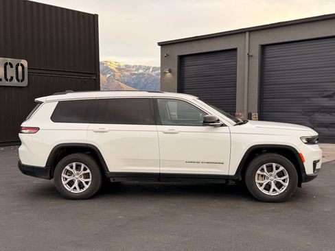 Used 2022 Jeep Grand Cherokee L Limited image 3