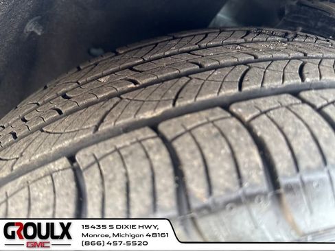 Used 2022 Ford Edge SEL w/ Convenience Package image 19