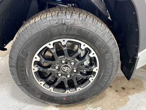New 2025 Toyota Tundra SR5 image 10