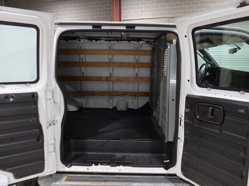 Used 2018 GMC Savana 2500 w/ Driver Convenience Package RWD image 15