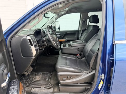 Used 2018 Chevrolet Silverado 2500 LTZ w/ Duramax Plus Package AWD/4WD image 11