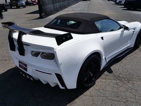 Used 2016 Chevrolet Corvette Z06 w/ 3LZ Preferred Equipment Group image 31