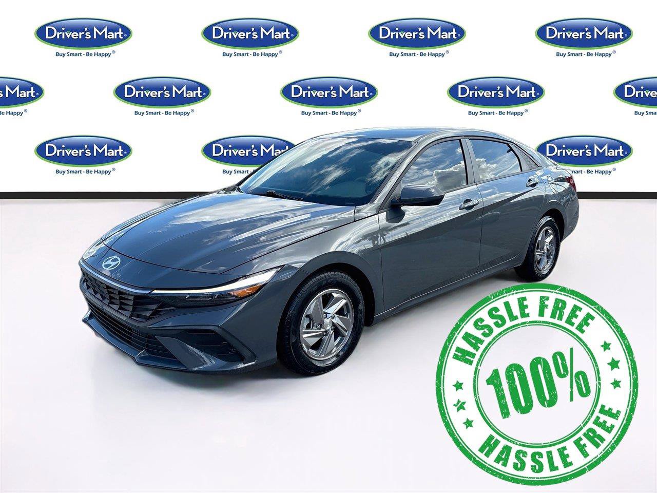 Used 2025 Hyundai Elantra SE FWD image 3