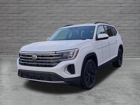New 2026 Volkswagen Atlas SE FWD image 3