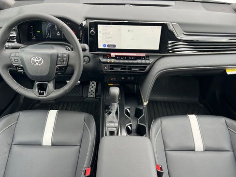 New 2026 Toyota Camry Hybrid w/ Multimedia Upgrade Package image 10