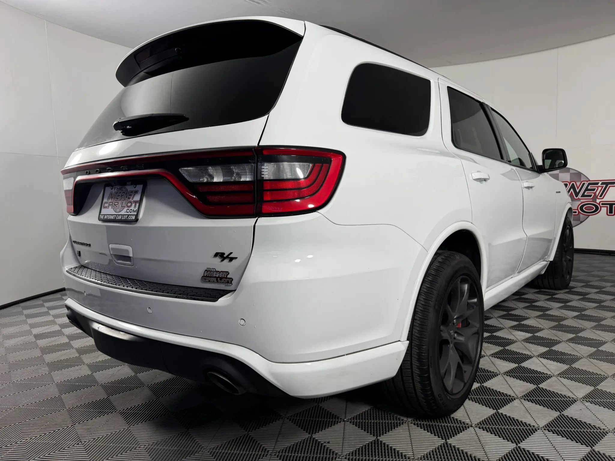 Used 2024 Dodge Durango R/T w/ Tow 'N Go Package AWD/4WD image 29
