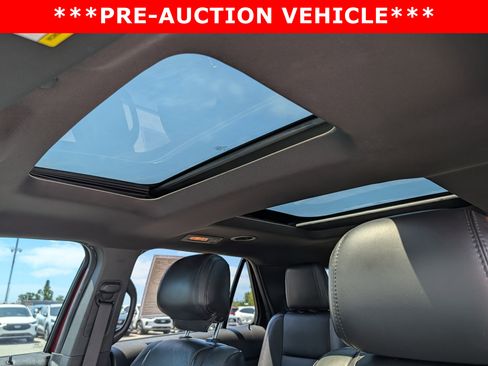 Used 2013 Ford Explorer XLT image 24