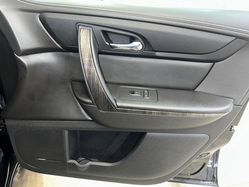 Used 2017 GMC Acadia Limited SLT image 35