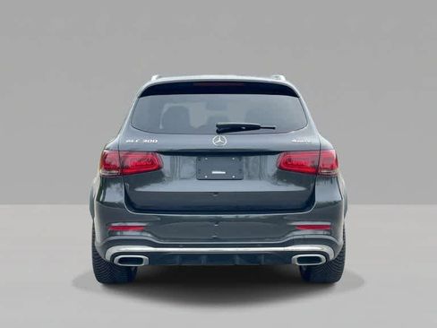 Used 2022 Mercedes-Benz GLC 300 4MATIC image 4