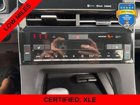 Certified 2022 Toyota Avalon XLE w/ Moonroof Package FWD image 20