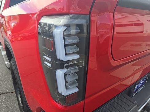 Used 2020 GMC Sierra 1500 SLT AWD/4WD image 34