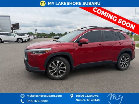 Used 2022 Toyota Corolla Cross XLE AWD/4WD image 3