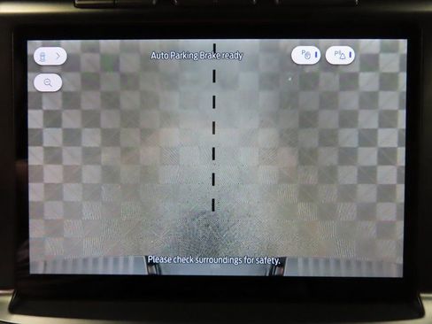 Used 2024 Ford F150 XLT w/ FX4 Off-Road Package image 17