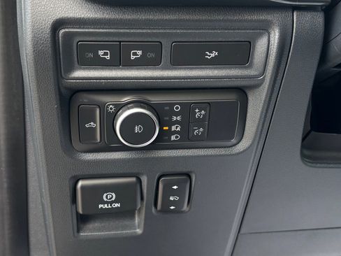 Certified 2022 Ford F150 XLT w/ Equipment Group 302A High image 33