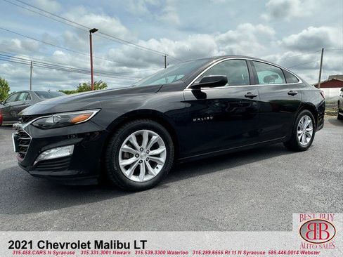 Used 2021 Chevrolet Malibu LT image 2