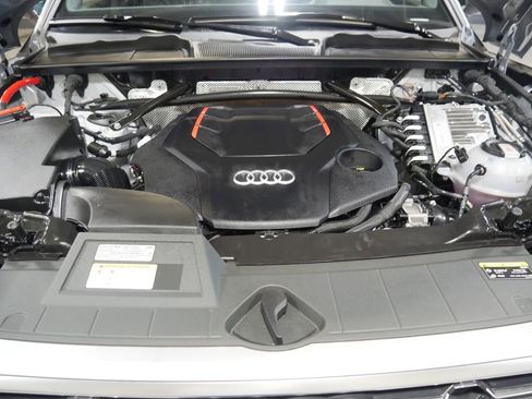 Certified 2023 Audi SQ5 Premium Plus w/ Premium Plus Package AWD/4WD image 10