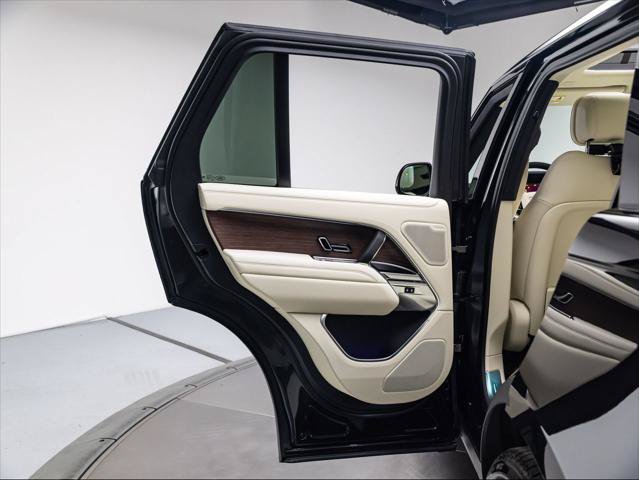 New 2027 Land Rover Range Rover SE AWD/4WD image 25