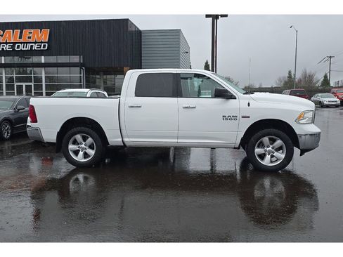 Used 2015 RAM 1500 Classic SLT image 3