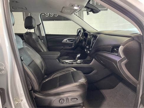Used 2021 Chevrolet Traverse LT AWD/4WD image 15